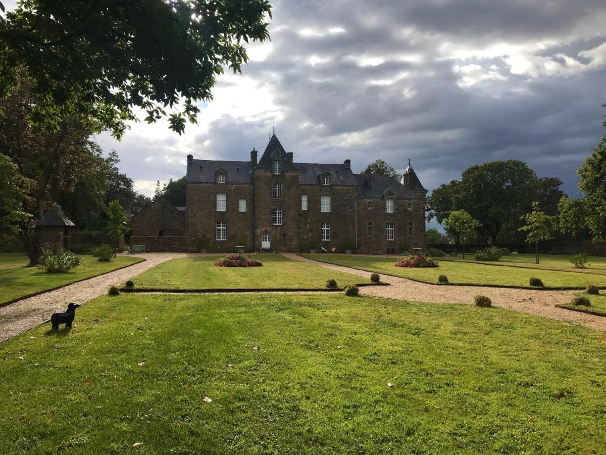 Chateau De Cadouzan Saint-Dolay Екстер'єр фото