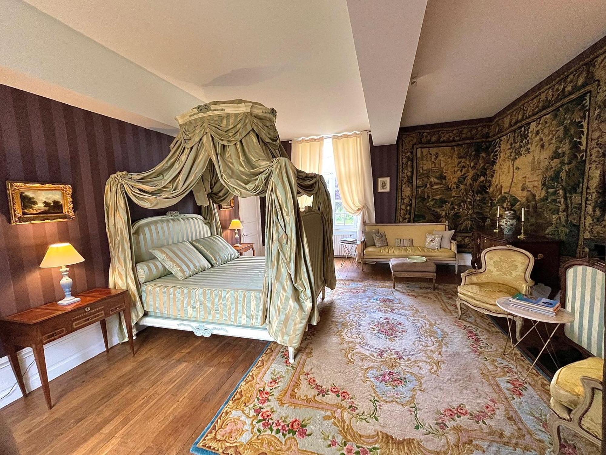 Chateau De Cadouzan Saint-Dolay Екстер'єр фото